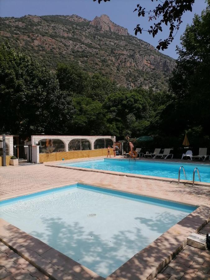 ויילפרנץ'-דה-קונפלן Mobil Home Dans Camping 3 Etoiles Mas De Lastourg Avec Piscine,Snack, מראה חיצוני תמונה